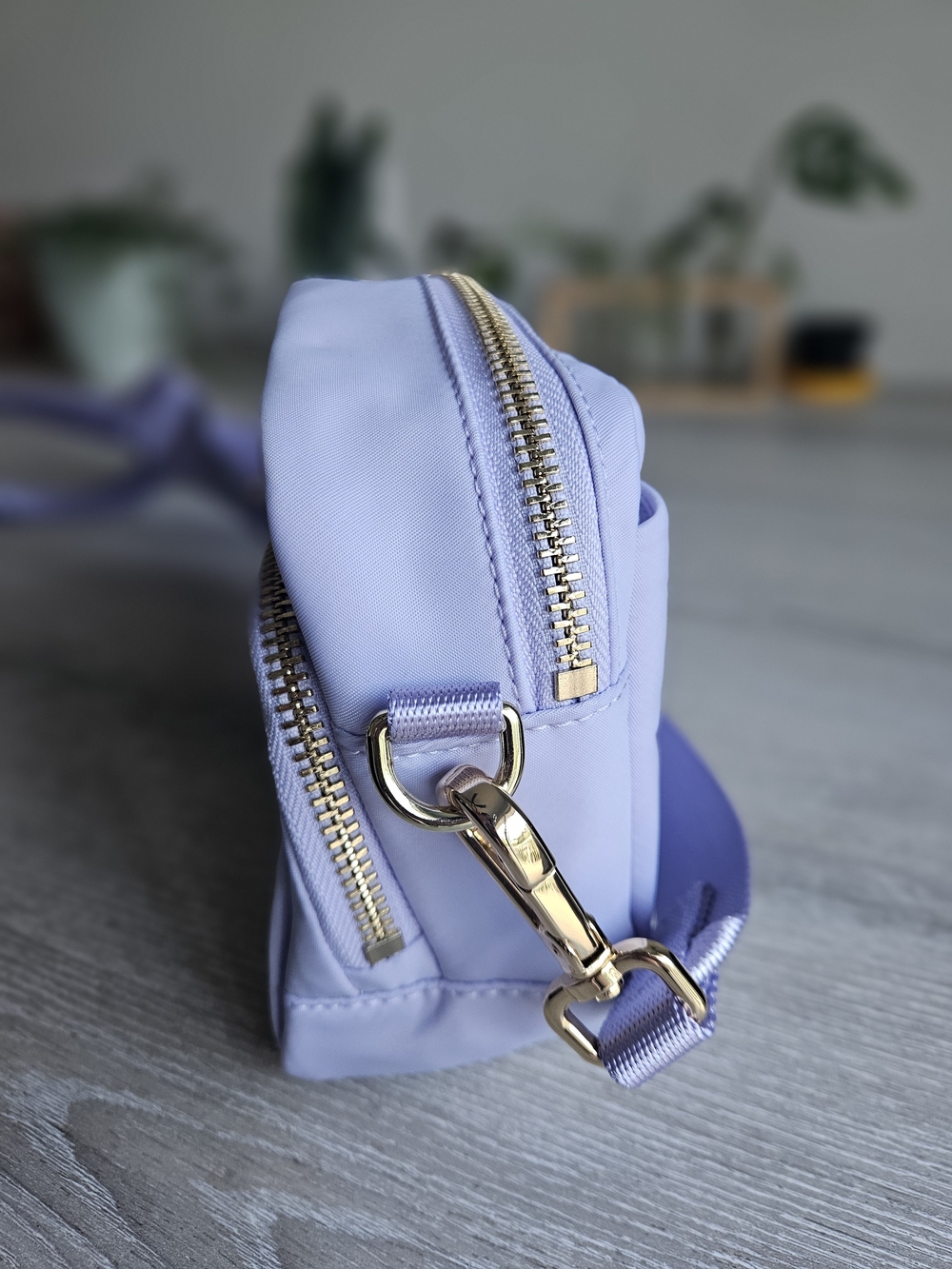 Lululemon Everywhere Crossbody 2L - Picture 3 of 4